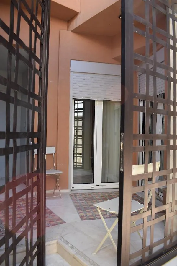 Aparthotel Candia Strada